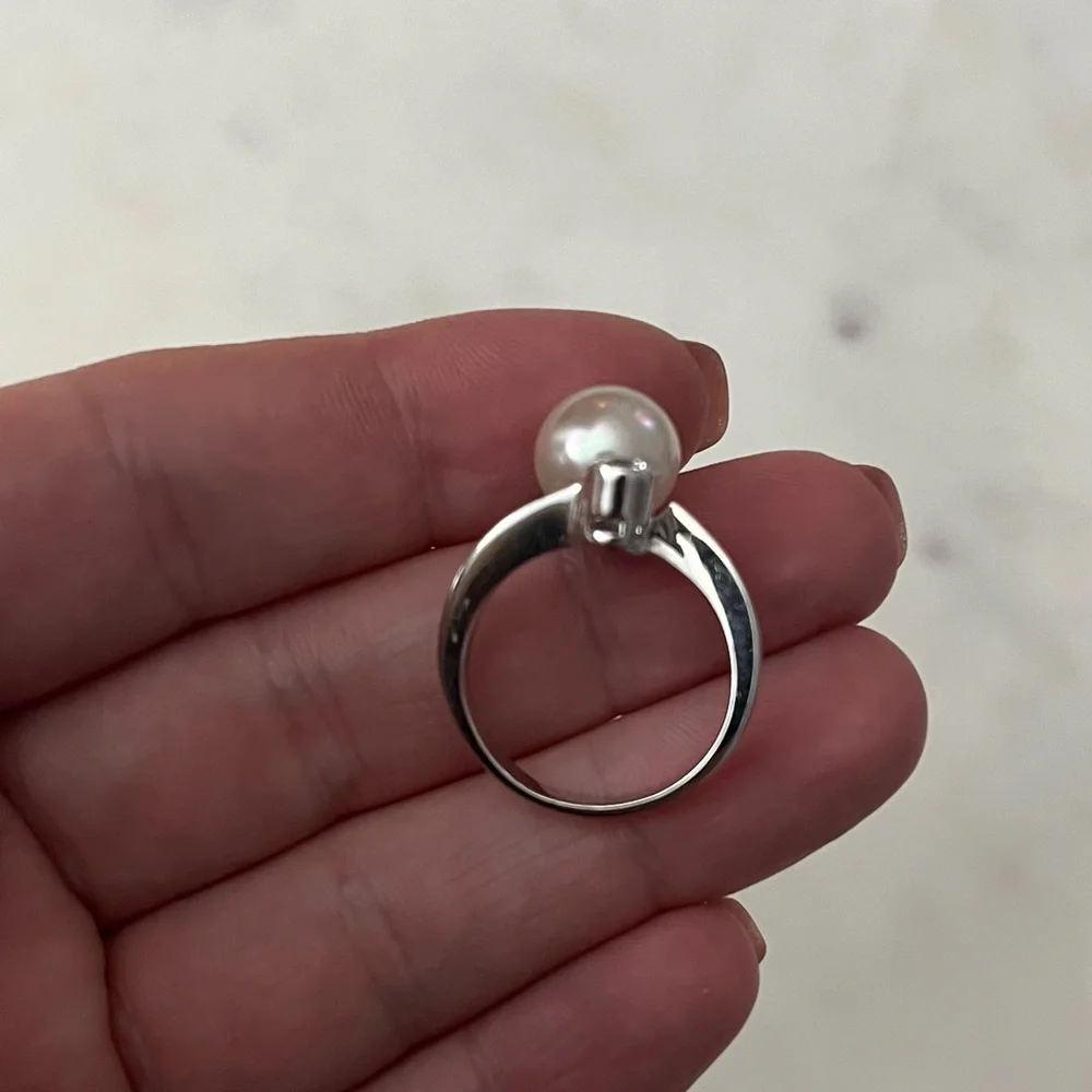 Sterling silver 925 pearl and cubic zirconia ring